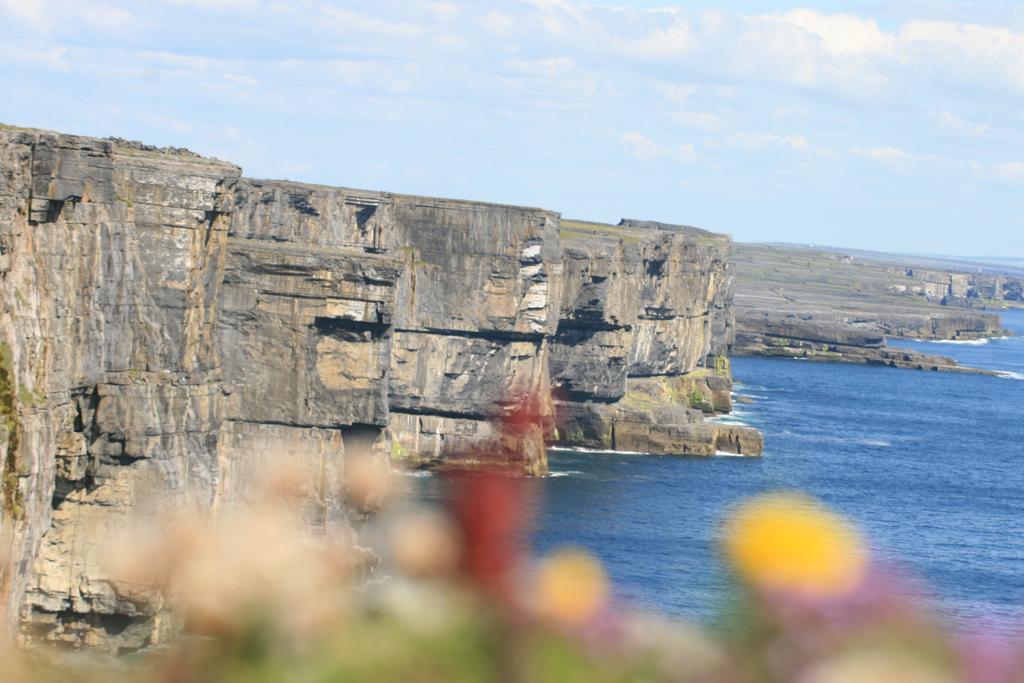 Aran Islands Camping & Glamping Hotel Kilronan  Exterior photo