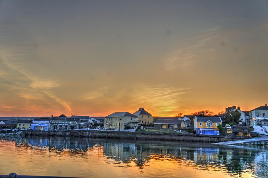 Aran Islands Camping & Glamping Hotel Kilronan  Exterior photo