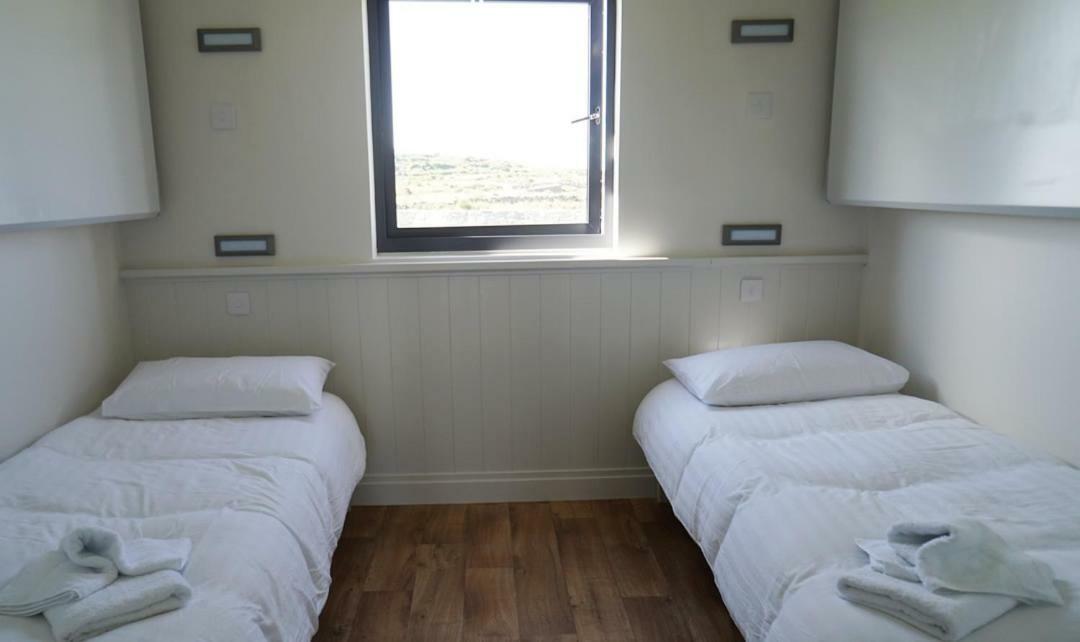 Aran Islands Camping & Glamping Hotel Kilronan  Exterior photo